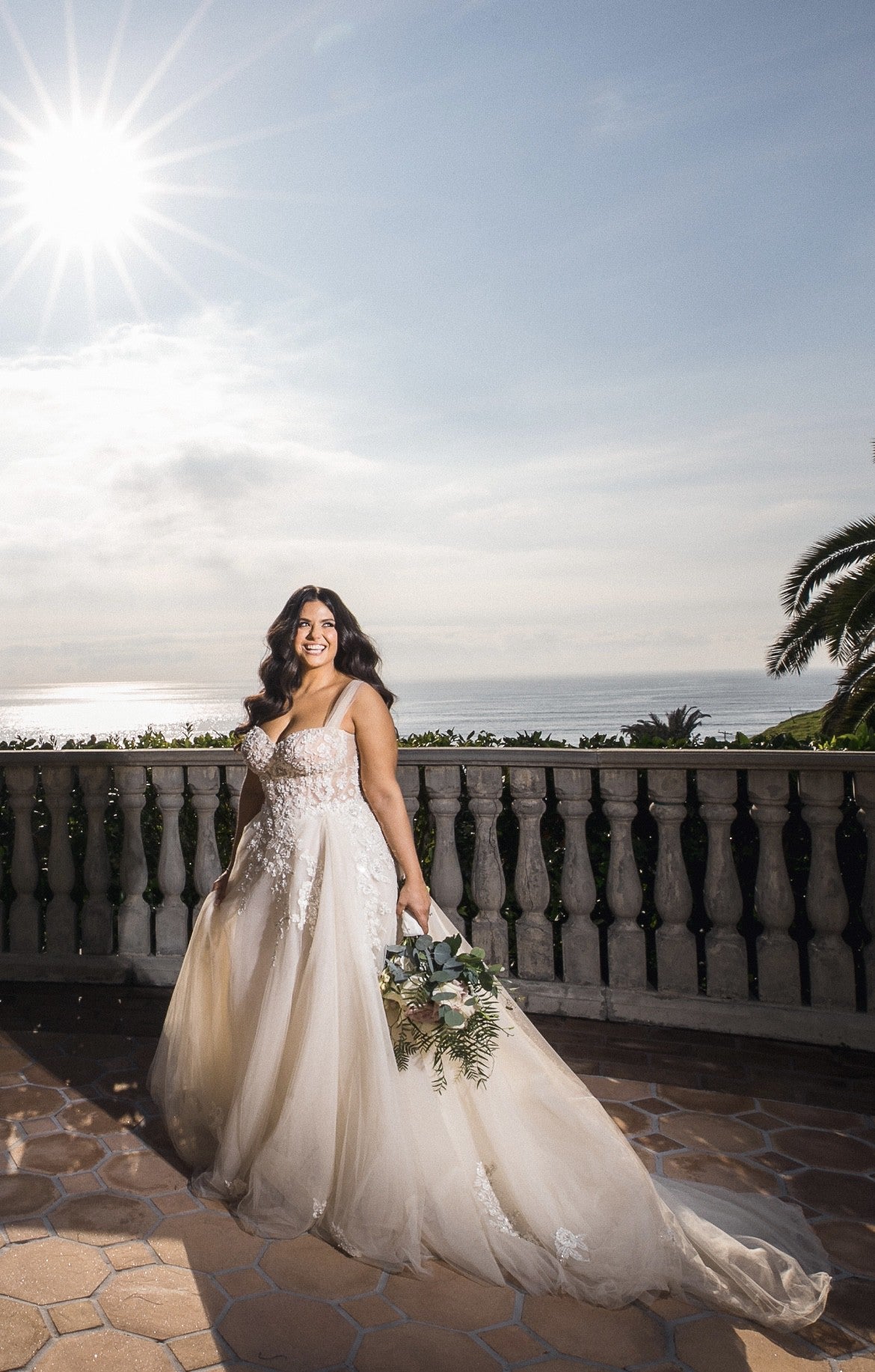 C2023-PSA88 - robe de mariée trapèze en dentelle grande taille sans manches