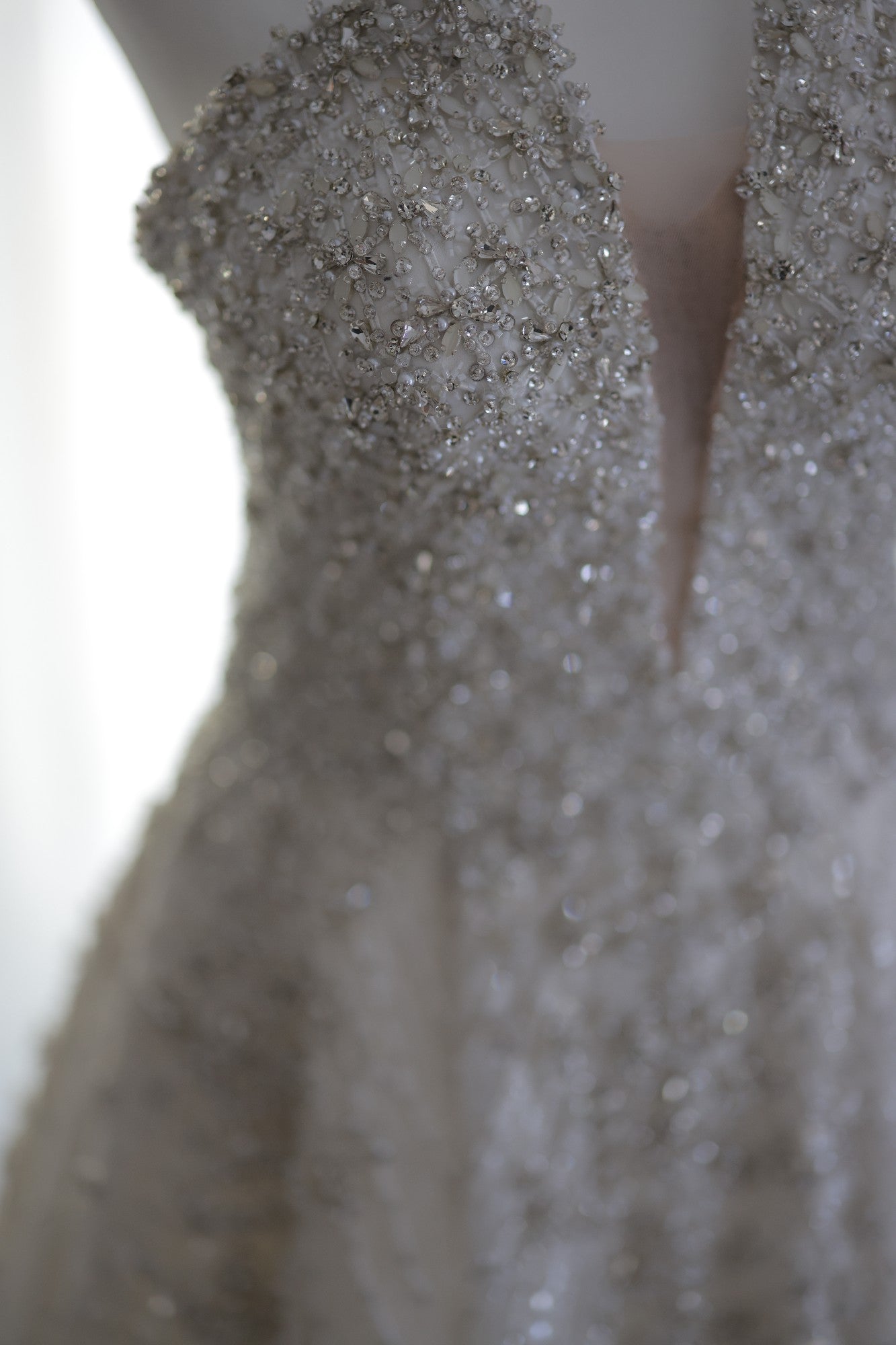 C2023-SY94 - vestido de novia sin tirantes con cuentas de cristal swarovski