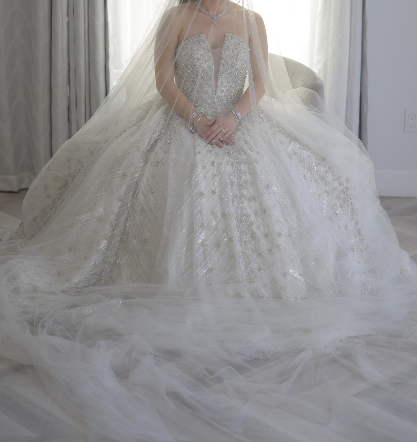 C2023-SY94 - vestido de novia sin tirantes con cuentas de cristal swarovski