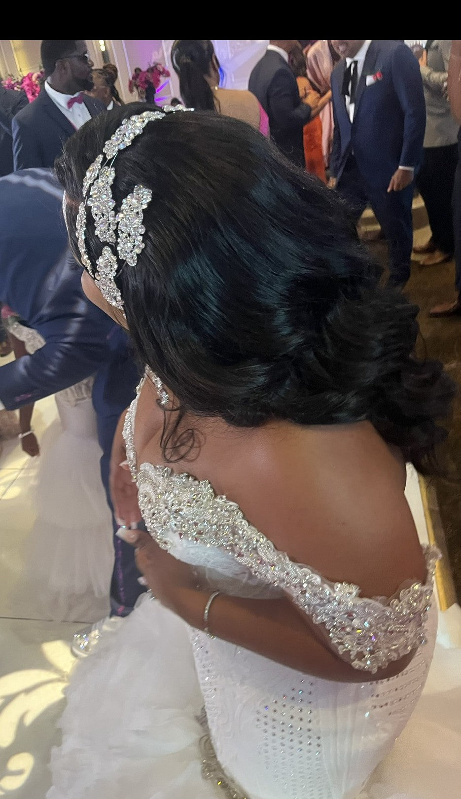 C2023-OS66P - robe de mariée ajustée et évasée grande taille avec épaules dénudées et perles