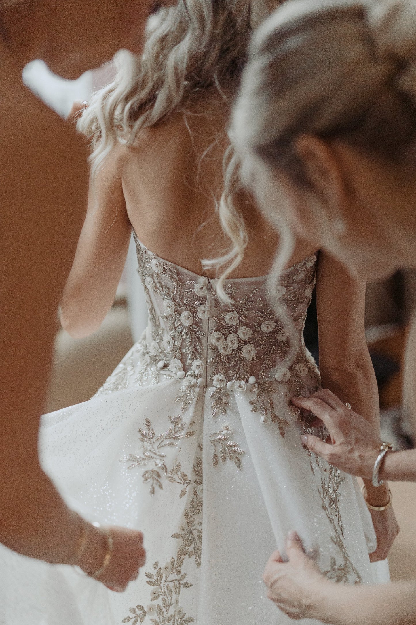 C2023-SA50w - two tone 3D embroidered a-line style beaded wedding gown