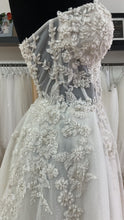 C2023-AS50C - Vestido de novia de corte A con corsé y cuentas, sin tirantes y escote corazón