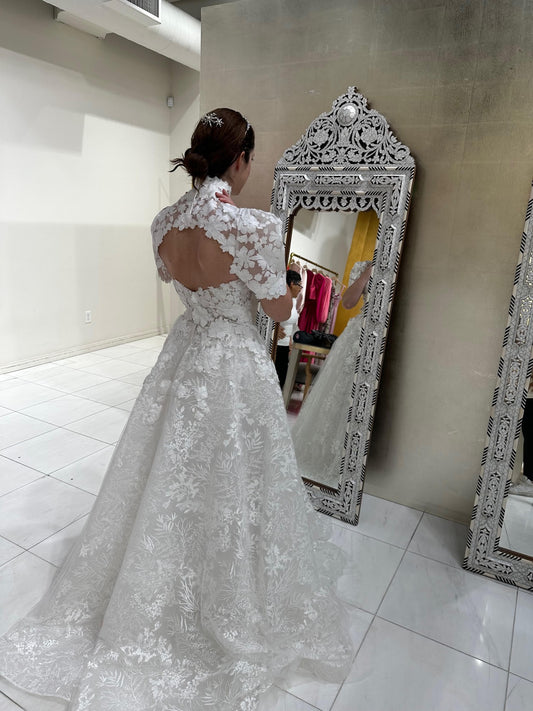 C2023-SS924 - short sleeve keyhole back wedding gown with high collar