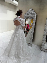 C2023-SS924 - short sleeve keyhole back wedding gown with high collar