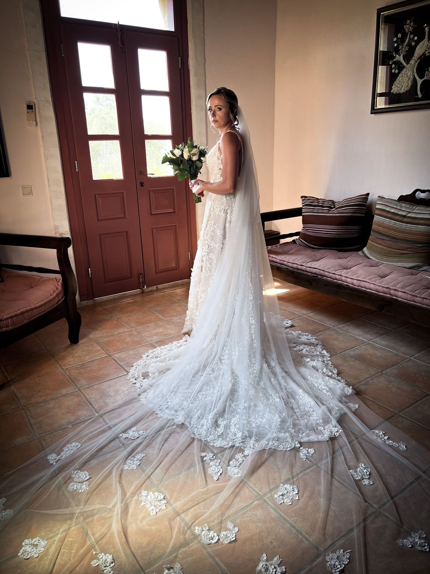 C2023-SSA81 - vestido de novia evasé sin mangas con adornos