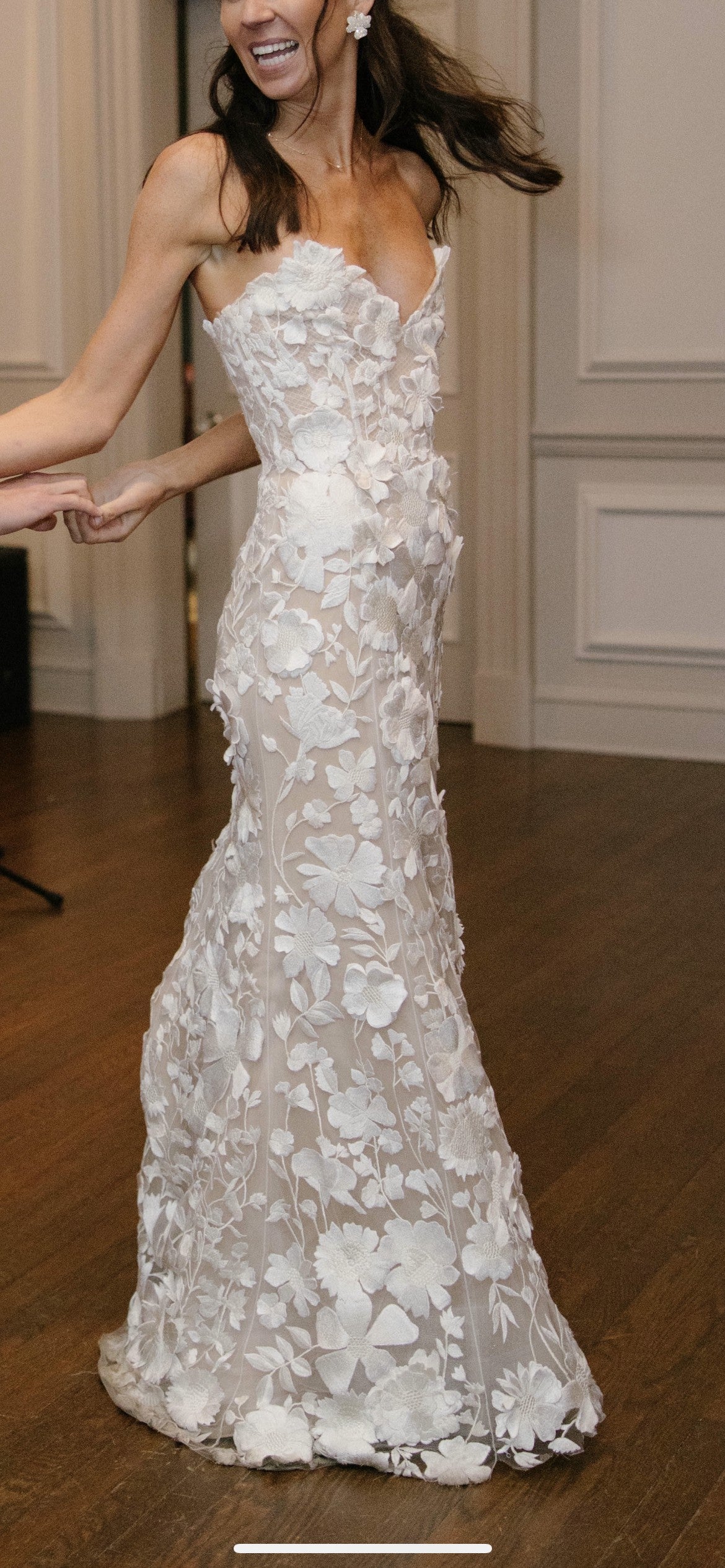 C2023-S721T - vestido de novia tubo bordado sin tirantes con escote corazón