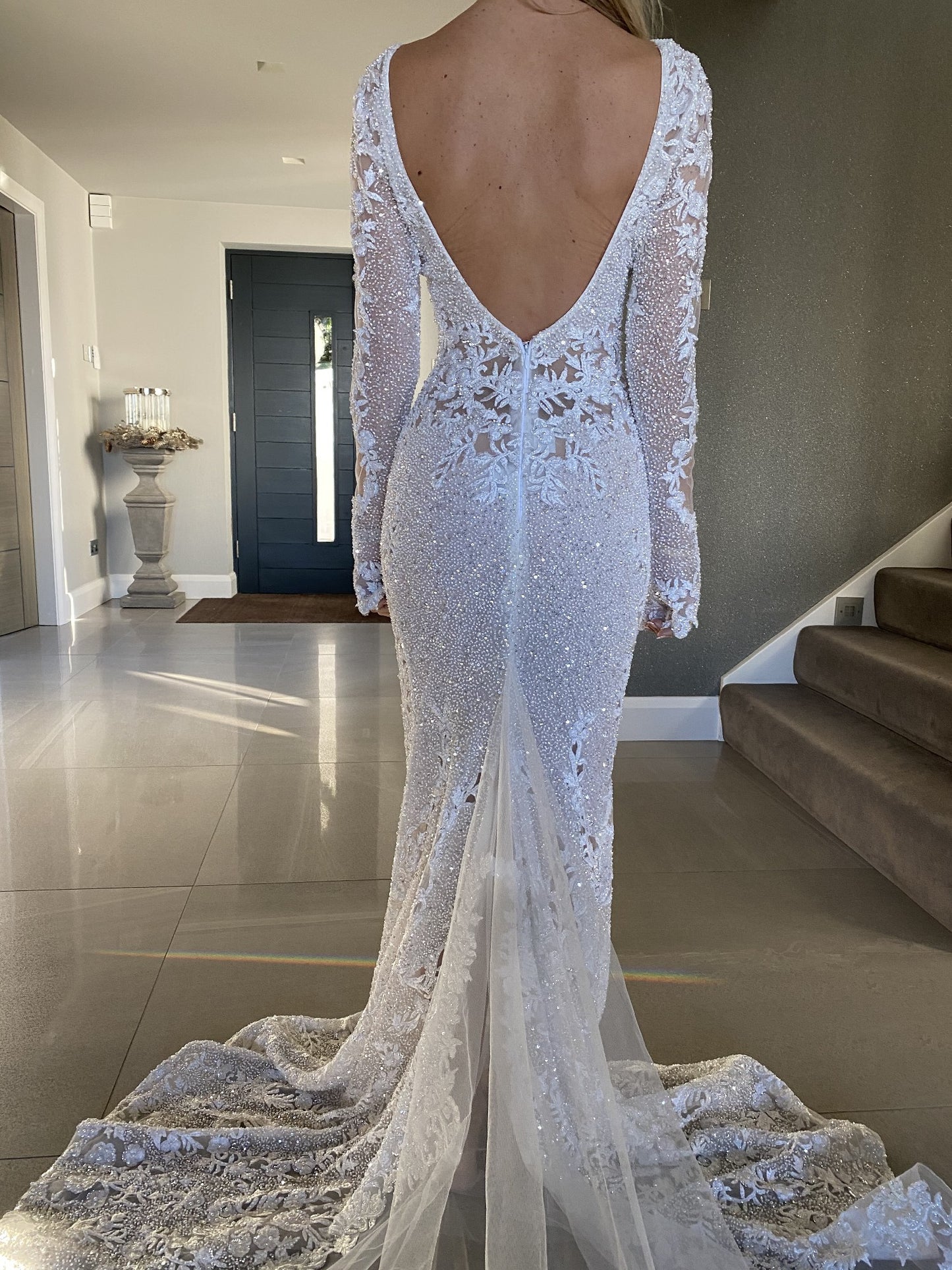 C2023-LSV88 - Berta Bridal Inspired Robe de mariée perlée à manches longues et décolleté en V profond