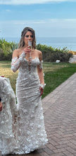 C2023-LS49L - Vestido de novia de encaje con pedrería, manga larga, palabra de honor, escote ilusión
