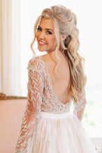 C2023-LSB380 - Vestido de novia de manga larga con pedrería y cola capilla desmontable