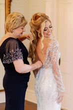 C2023-LSB380 - Vestido de novia de manga larga con pedrería y cola capilla desmontable