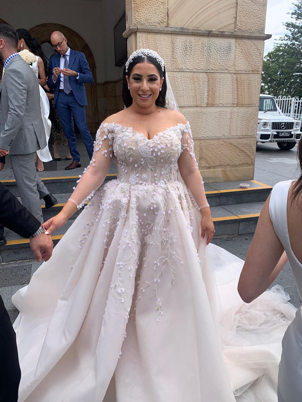 C2023-OS84 - robe de mariée grande taille à épaules dénudées et manches longues