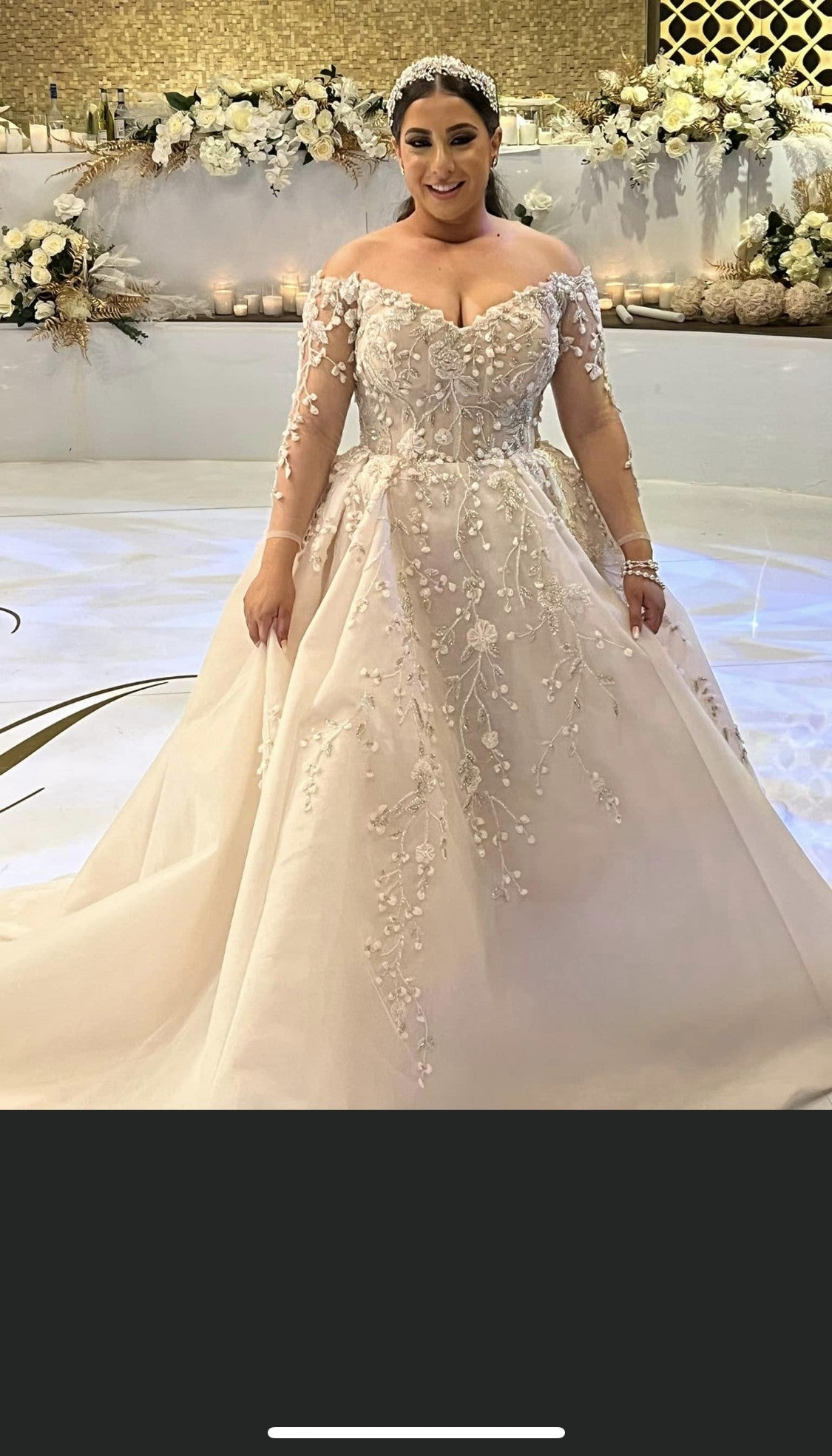 C2023-OS84 - robe de mariée grande taille à épaules dénudées et manches longues