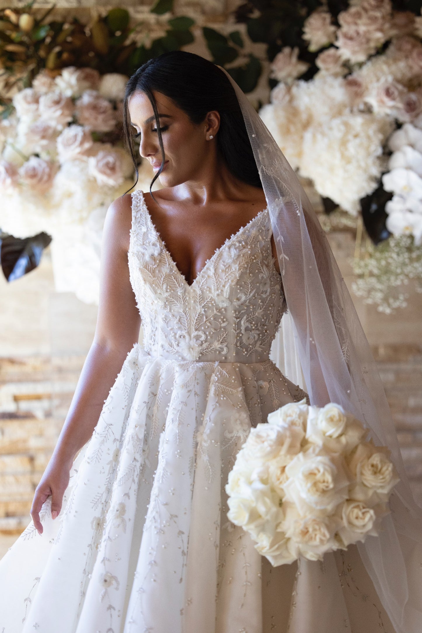 C2023-SV803 - sleeveless a-line wedding gown for plus size w v-neck