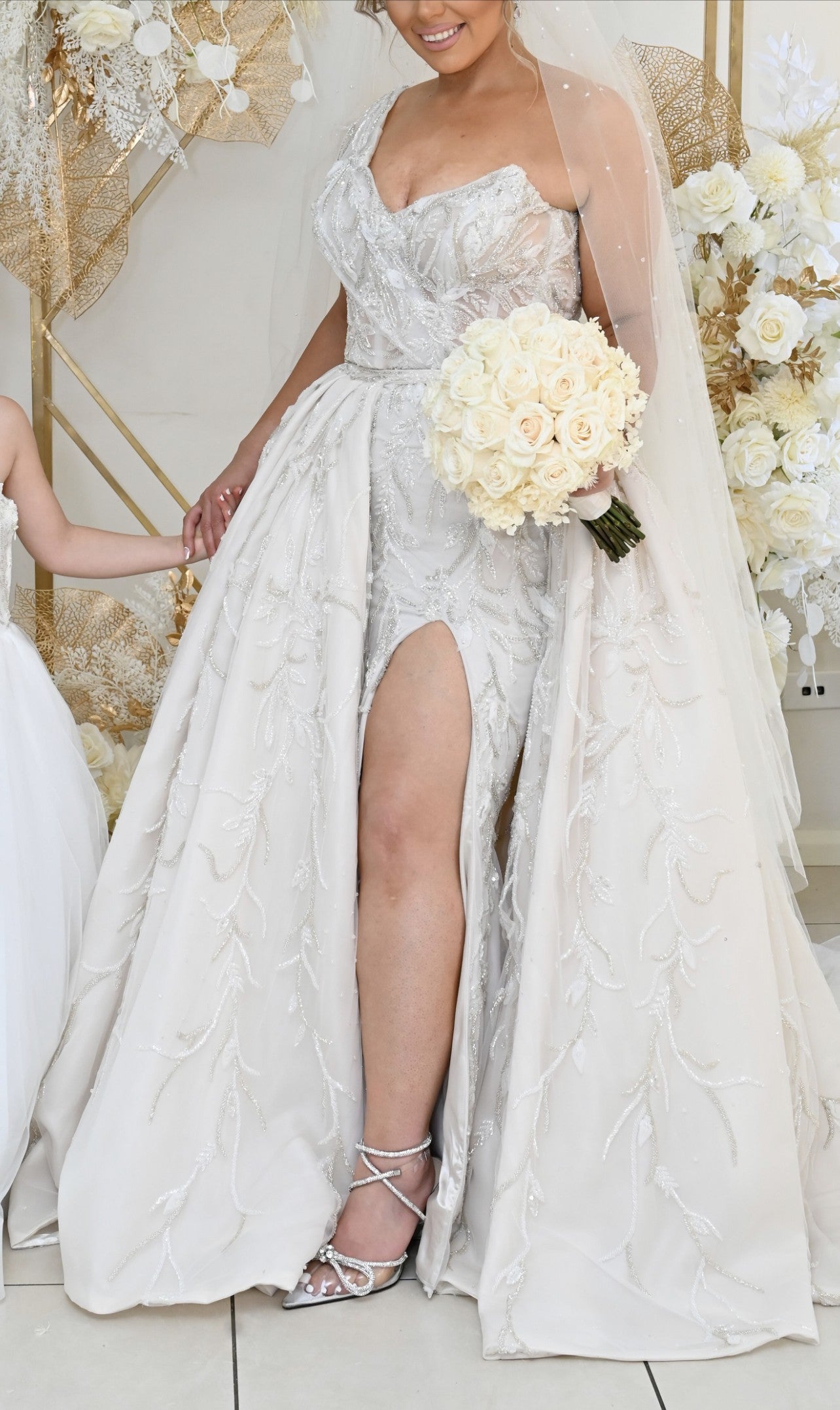 C2024-BG646 - strapless ball gown wedding dress with detachable train and leg split