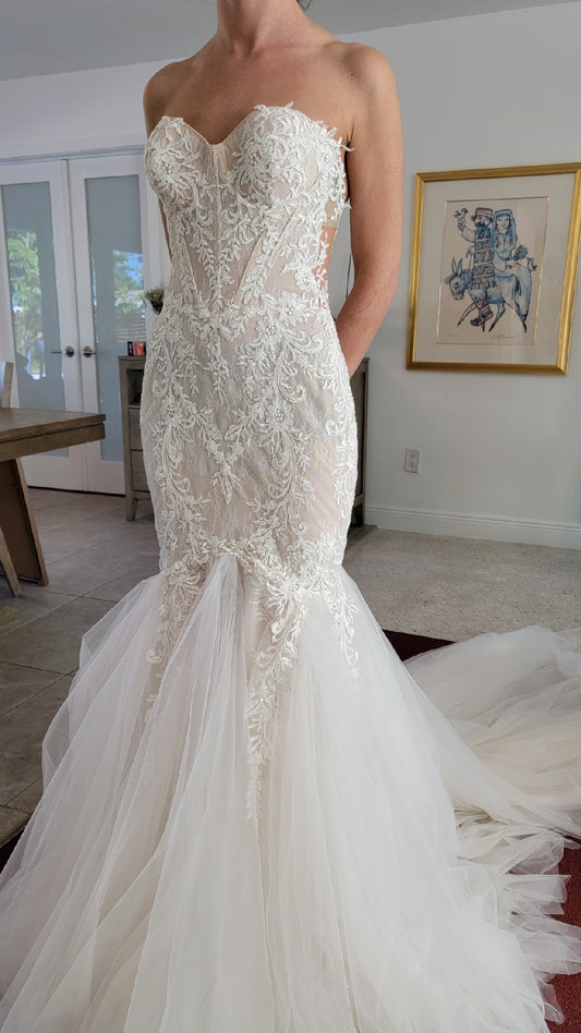 C2024-SL396 - sweetheart strapless lace wedding gown