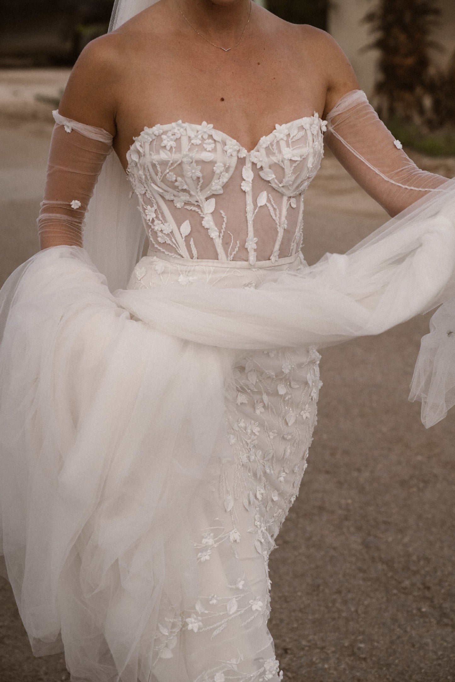 C2024-SC95 - strapless sweetheart wedding gown with corset bodice and sheer detachable sleeves