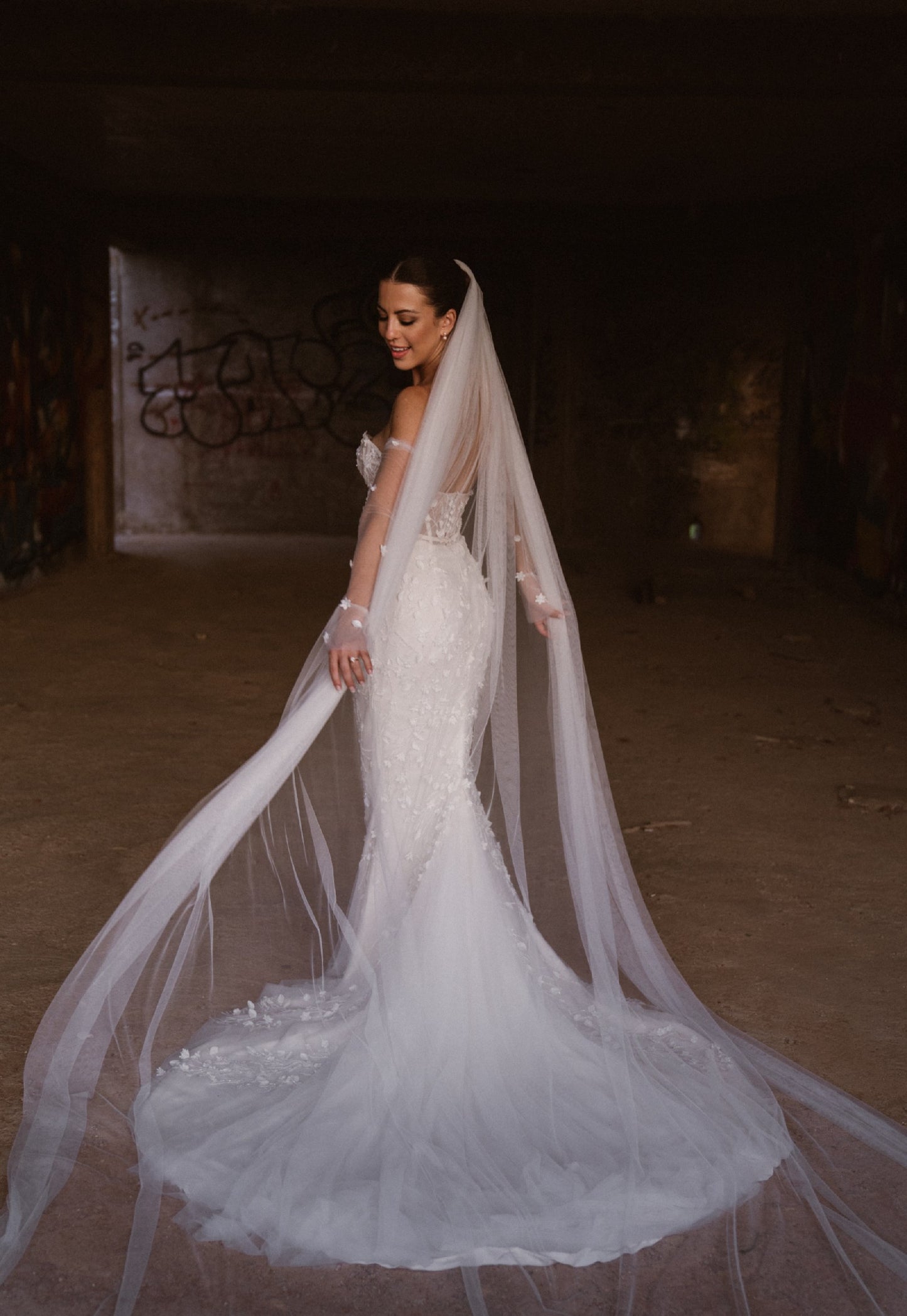 C2024-SC95 - strapless sweetheart wedding gown with corset bodice and sheer detachable sleeves