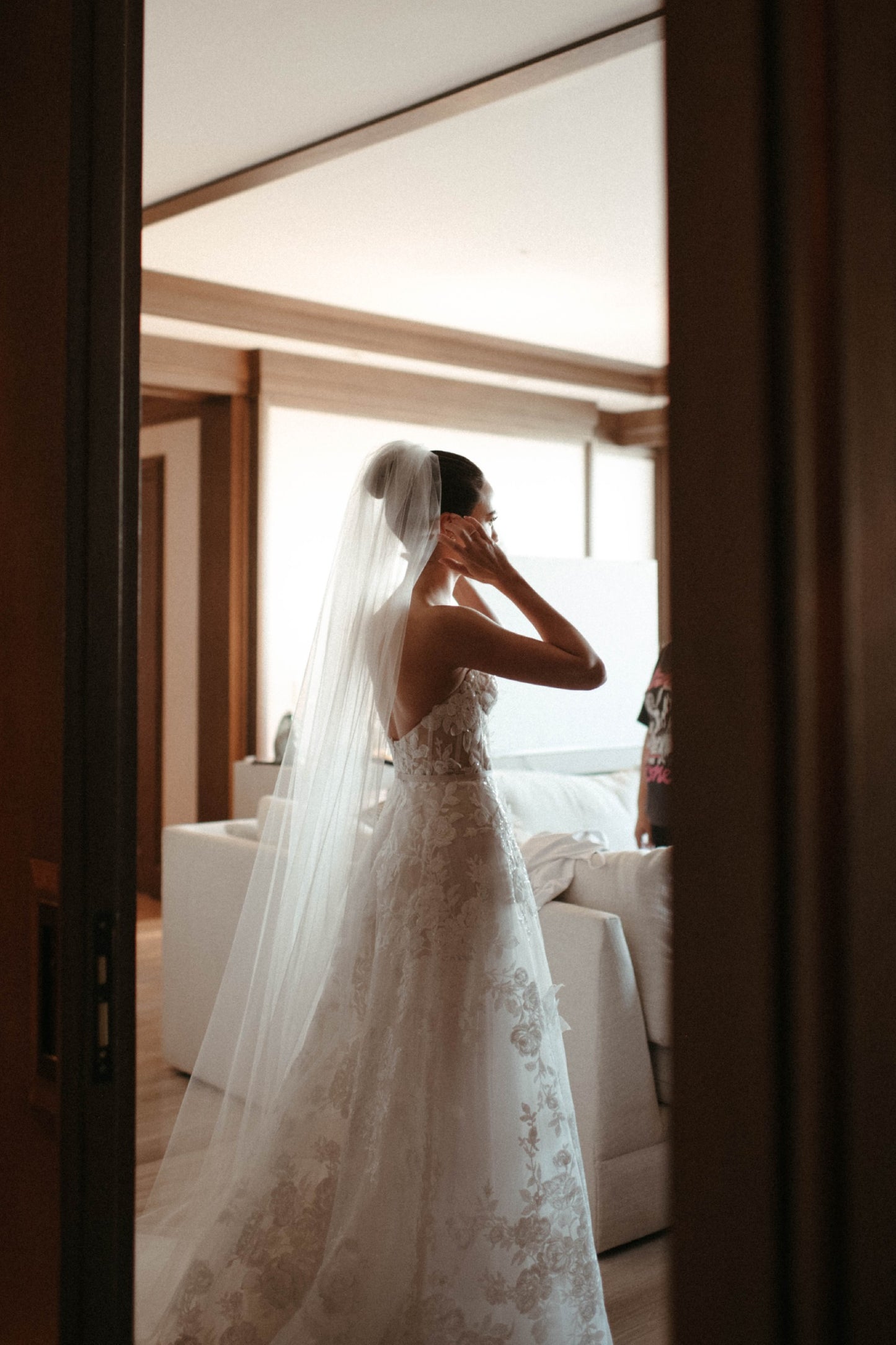 C2024-SA59 - strapless a-line 3D embossed wedding gown with corset bodice and chapel train