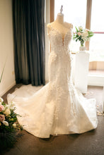 C2024-NAL212 - sleeveless v-neck wedding gown