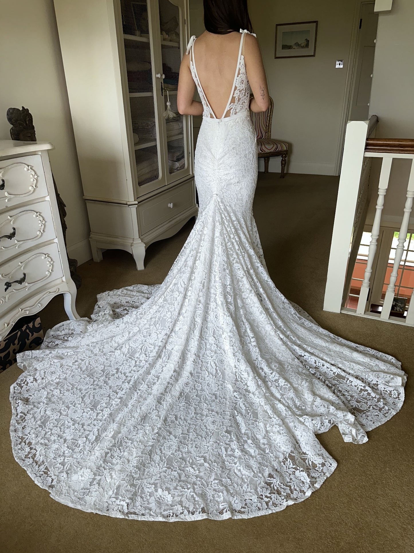 C2024-ID66 - sleeveless deep v-neck bustline wedding dress