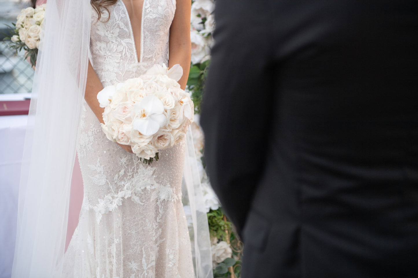 C2024-ND48 - sleeveless deep v-neck wedding gown