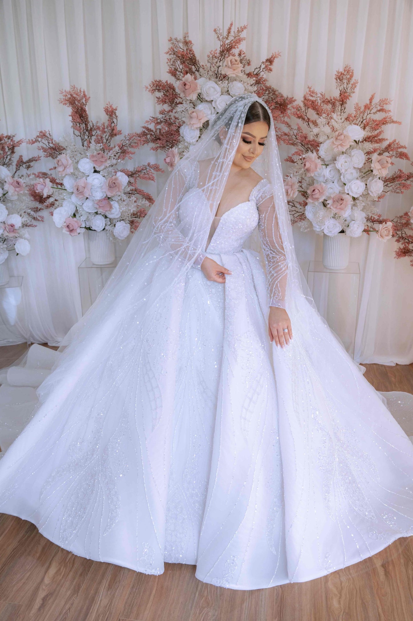 C2024-SB535 - crystal beaded long sleeve wedding ballgown