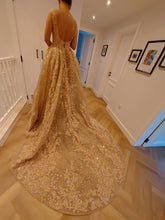 C2024-ES44 - backless beaded lace wedding gown