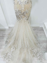 C2024-V88 - Vintage Style fit-to-flare wedding gown