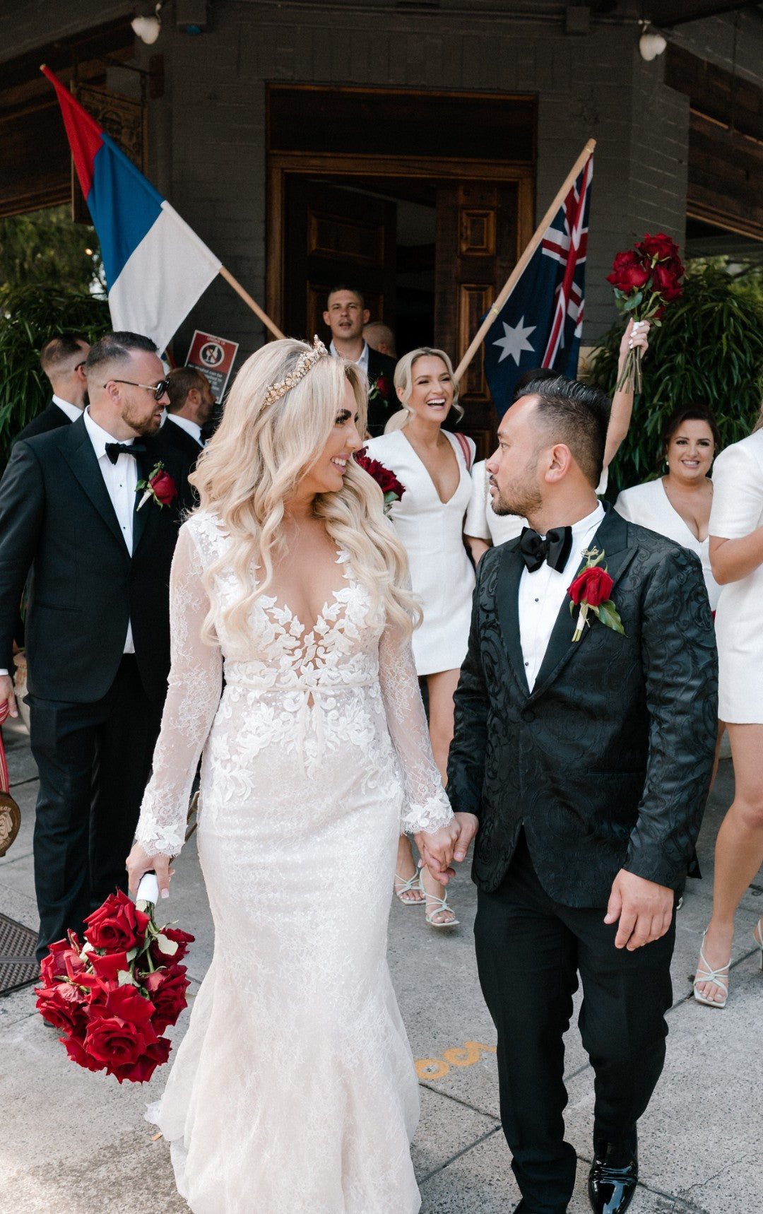 C2024-LSV27 - sexy long sleeve wedding gown