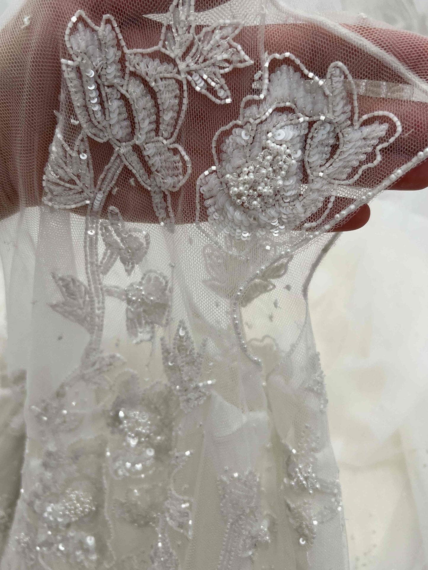 C2025-MS251 - short cap sleeve fitted wedding gown