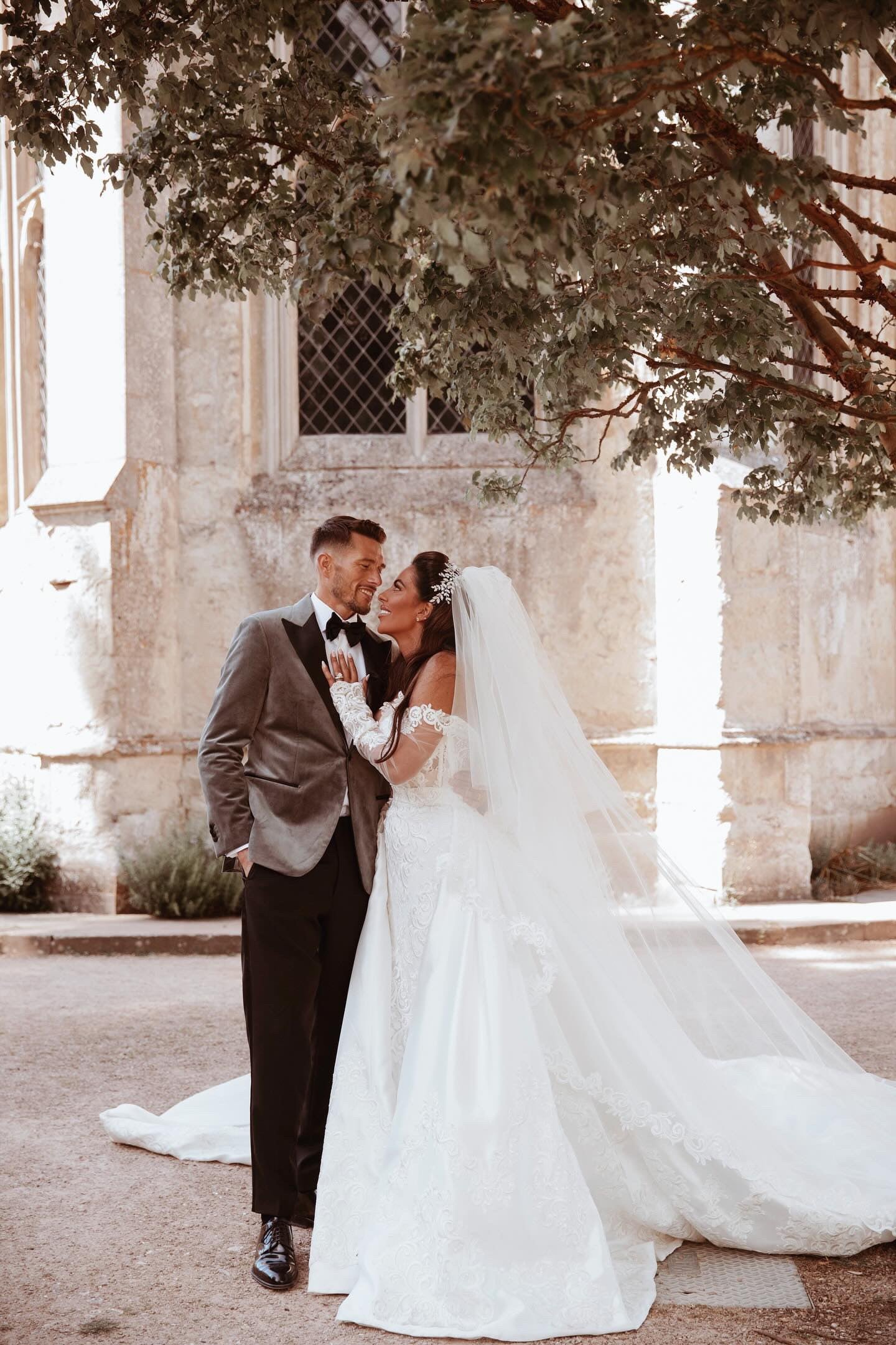 C2025-RD88 - strapless off the shoulder beaded embroidery wedding gown