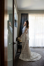 C2025-ES682 - long sleeve lace embroidered wedding gown