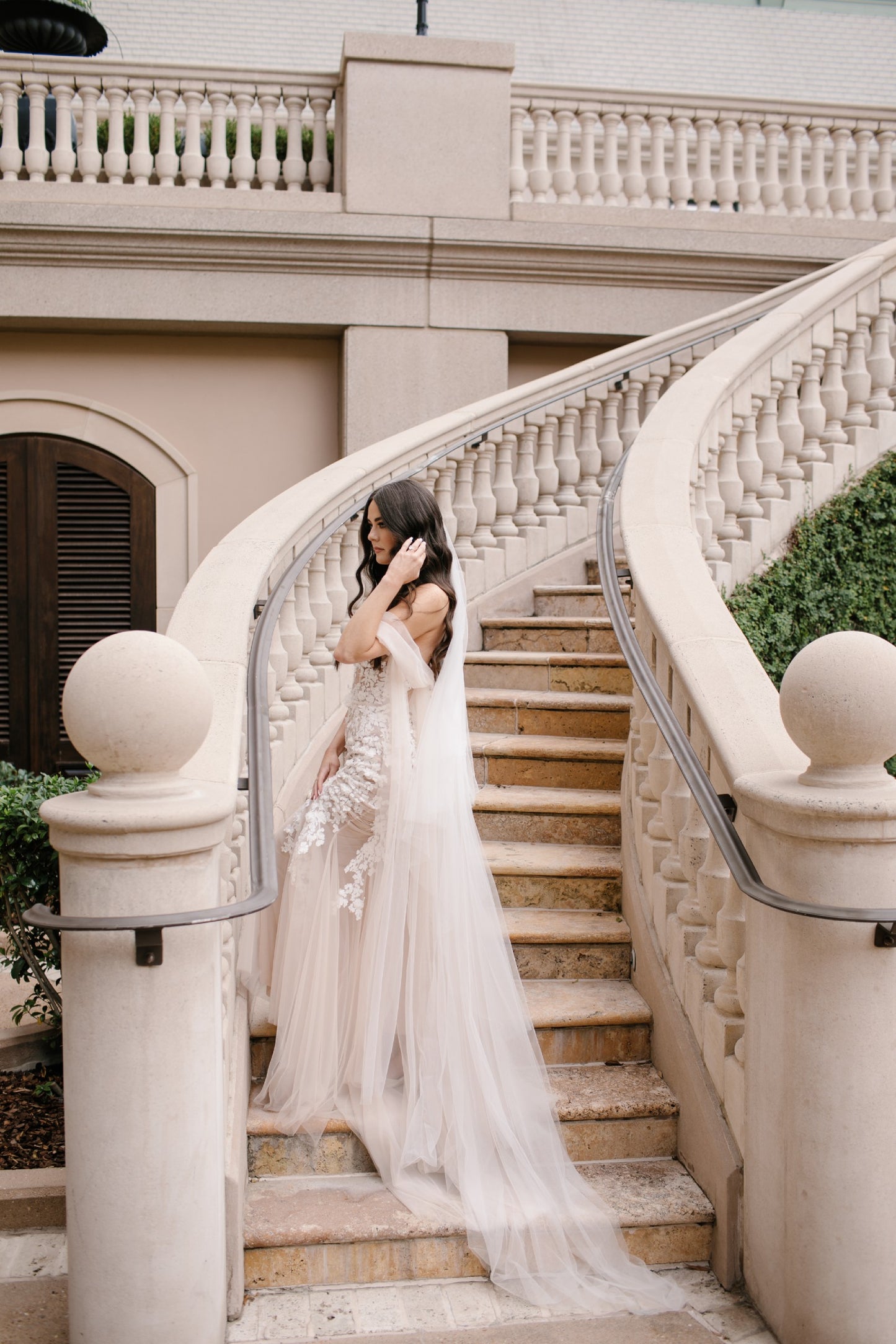 C2025-BP92 - elegant lace embroidered wedding gown