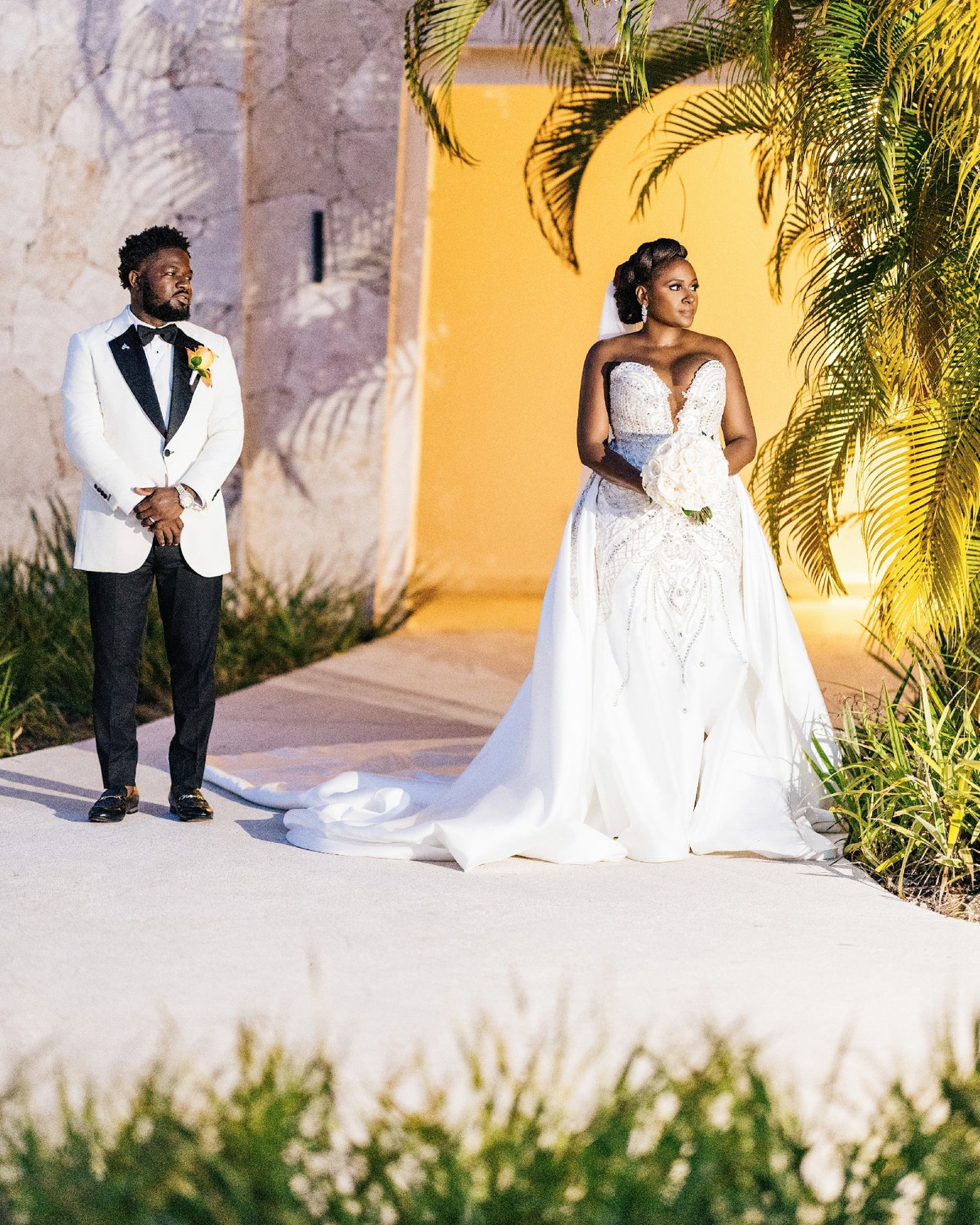 C2025-EA6018 - beaded strapless wedding gown