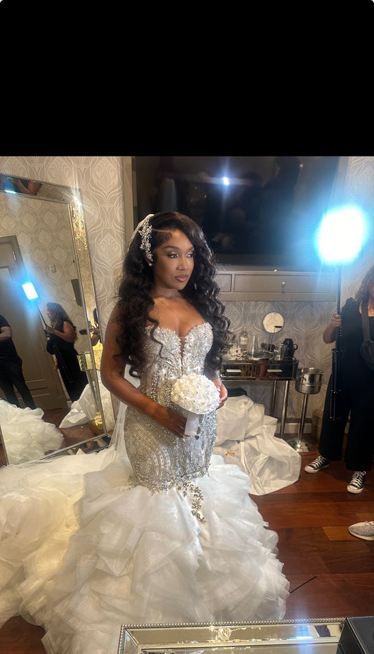 C2025-EA2720 - fit-to-flare crystal beaded sweetheart wedding dress