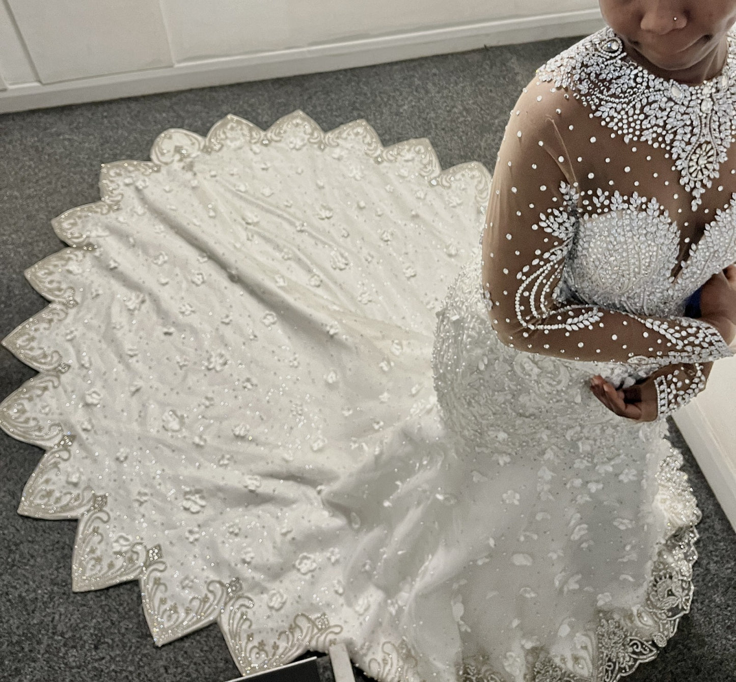 C2025-EA2840 - long sleeve bling beaded wedding gown