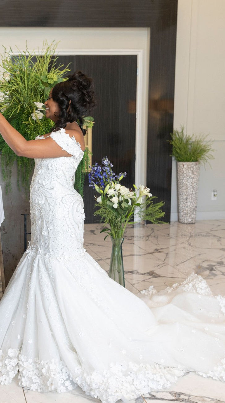 C2025-EA2855 - Off the Shoulder fit-and-flare beaded embroidery wedding gown