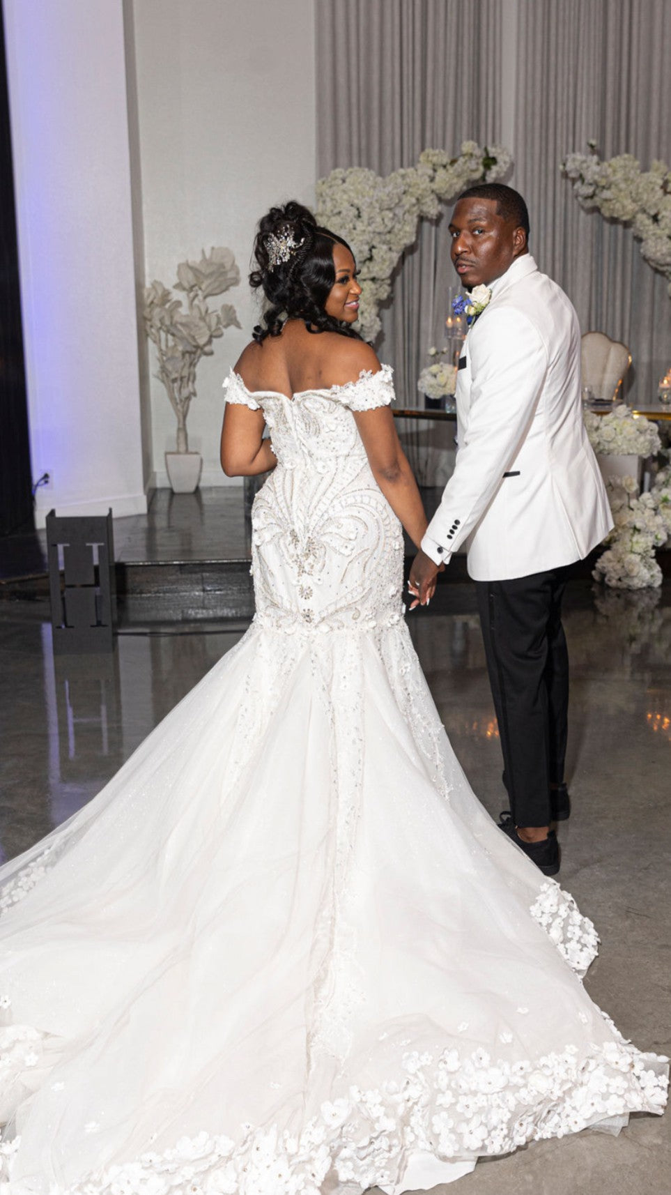 C2025-EA2855 - Off the Shoulder fit-and-flare beaded embroidery wedding gown