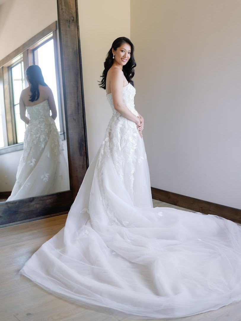 C2025-ES1174 - strapless a-line wedding gown