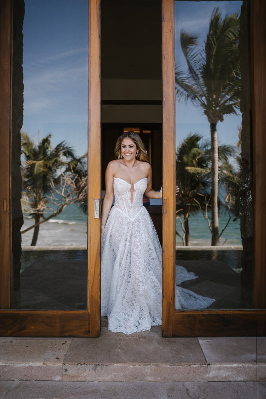 C2025-GL1176 - strapless lace corset a-line wedding gown