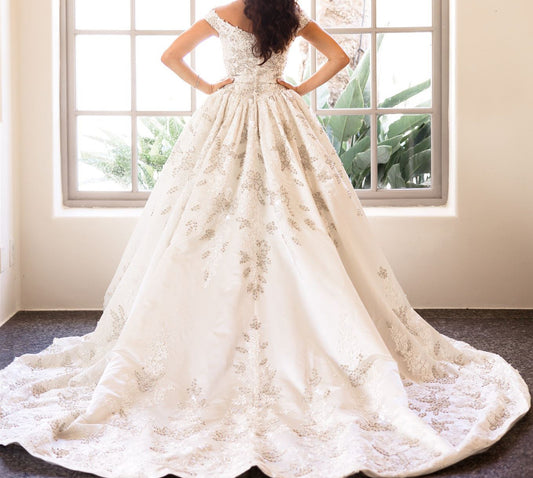 C2025-SY930 - beaded off the shoulder ball gown wedding dress