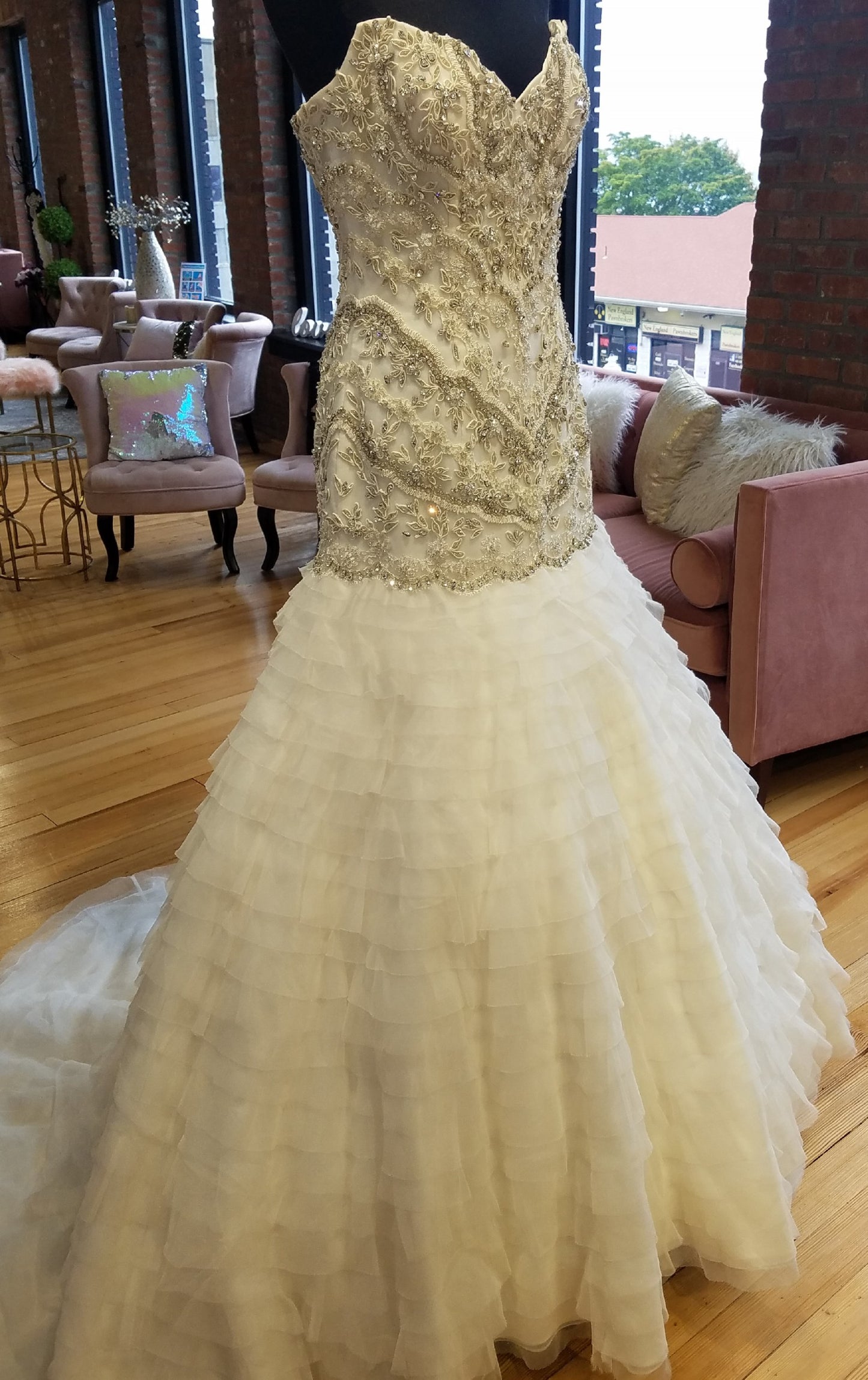 C2025-SY1088 - crystal beaded strapless fit-n-flare wedding gown