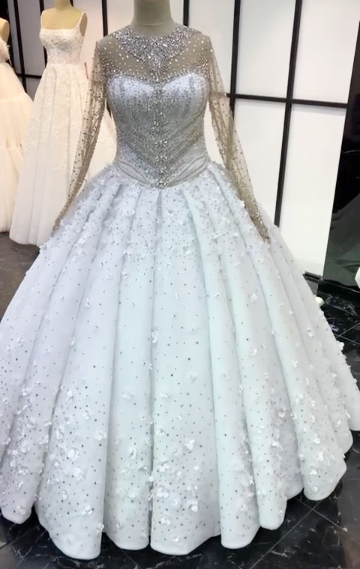C2025-JLS04 - rhinestone crystal beaded wedding ball gown