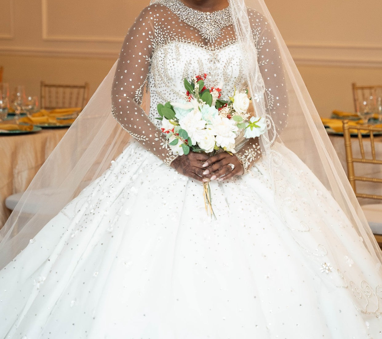 C2025-JLS04 - rhinestone crystal beaded wedding ball gown