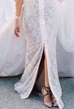 C2025-SM1119 - illusion neckline lace wedding gown