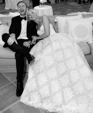 C2025-ZM28 - strapless lace patterned long sleeve wedding gown