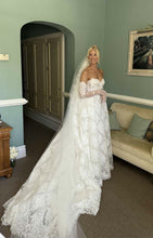 C2025-ZM28 - strapless lace patterned long sleeve wedding gown