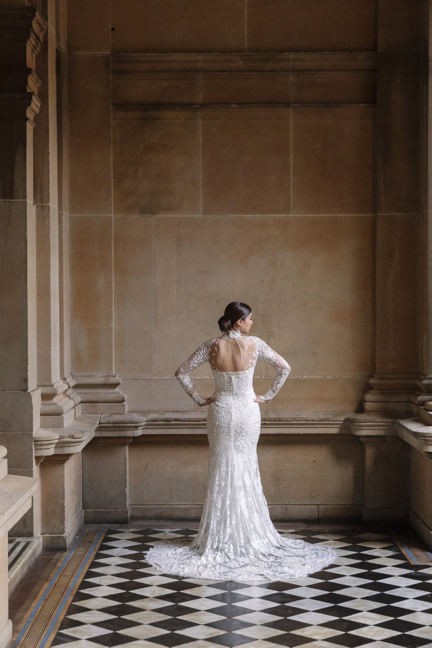 C2025-ZMLS01 - beaded long sleeve lace wedding gown