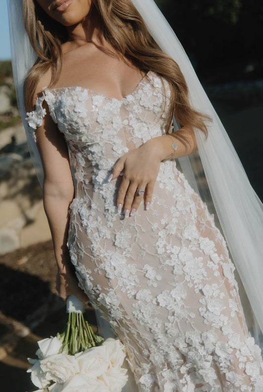 C2025-GL02 - sheer nude mermaid wedding gown