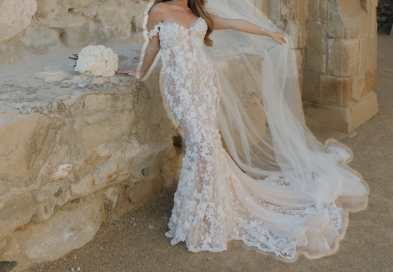 C2025-GL02 - sheer nude mermaid wedding gown